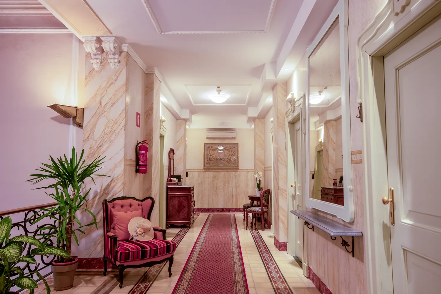 Ambienti e dettagli dell’Hotel Excelsior Splendide a Bellagio