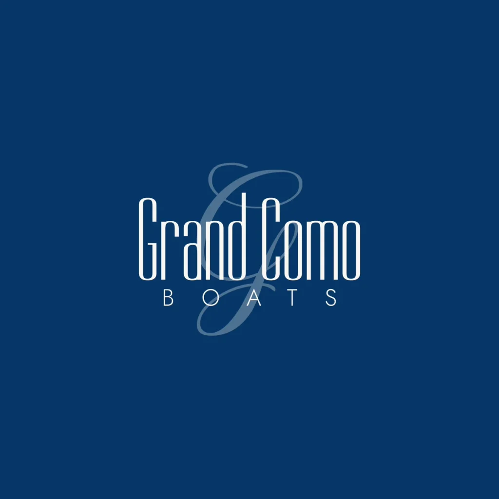 Logo Grand Como Boats, noleggio nautico sul lago di Como